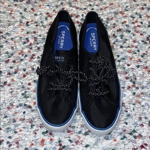 SPERRY casual sneaker NWOT